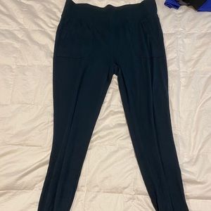 Athleta salutation jogger